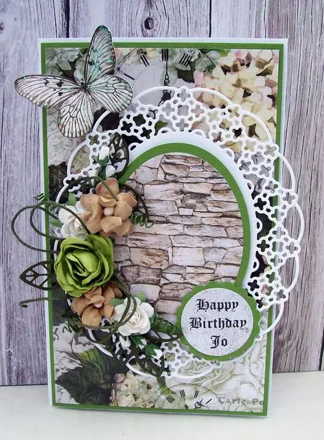 Набор ножей Spellbinders Nestabilities Decorative Elements "Регалия в овале" |