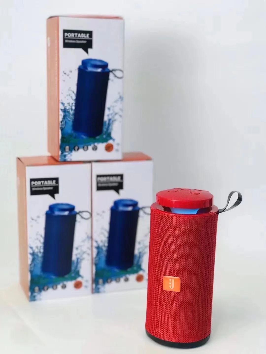 

Cross -border mini GT112 cylindrical desktop wireless Bluetooth audio gift speaker plug -in card convenience PDD-400