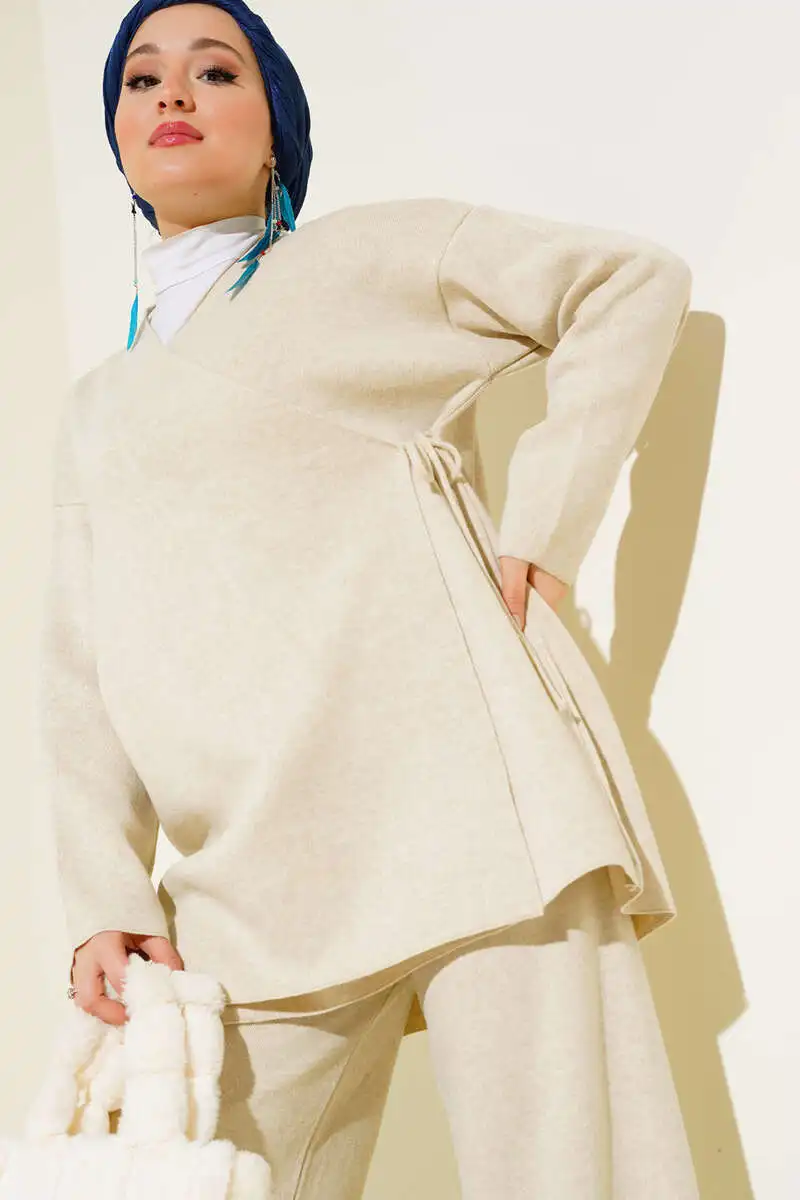 Женская одежда новый сезон 2024 вязаный комплект одежды с перекрестной шнуровкой