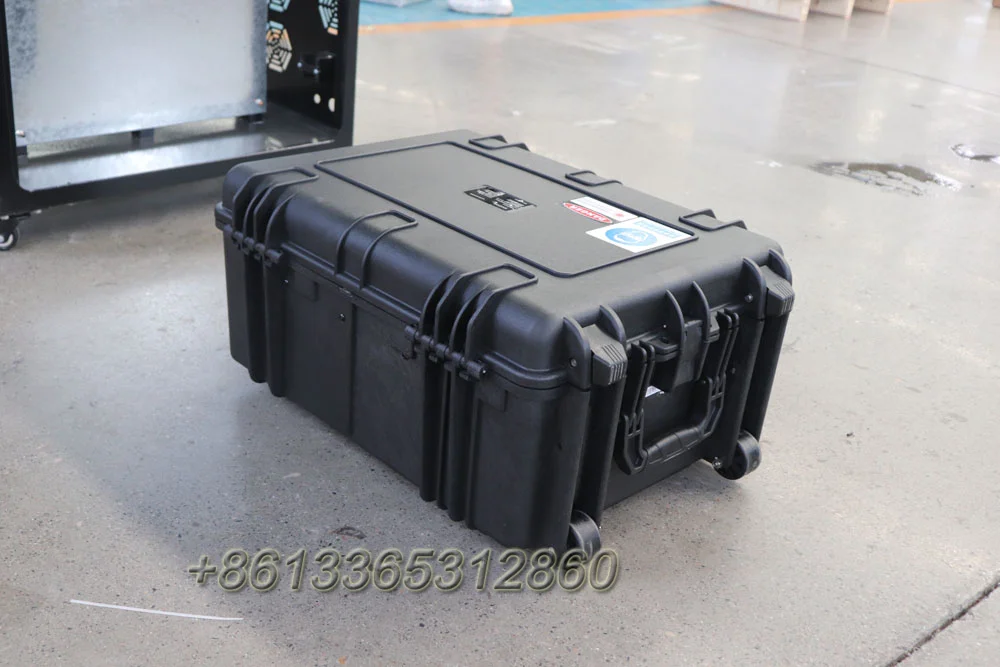 Портативная машина для лазерной чистки 100 Вт/200 Вт/300 Вт фирменная лазерная