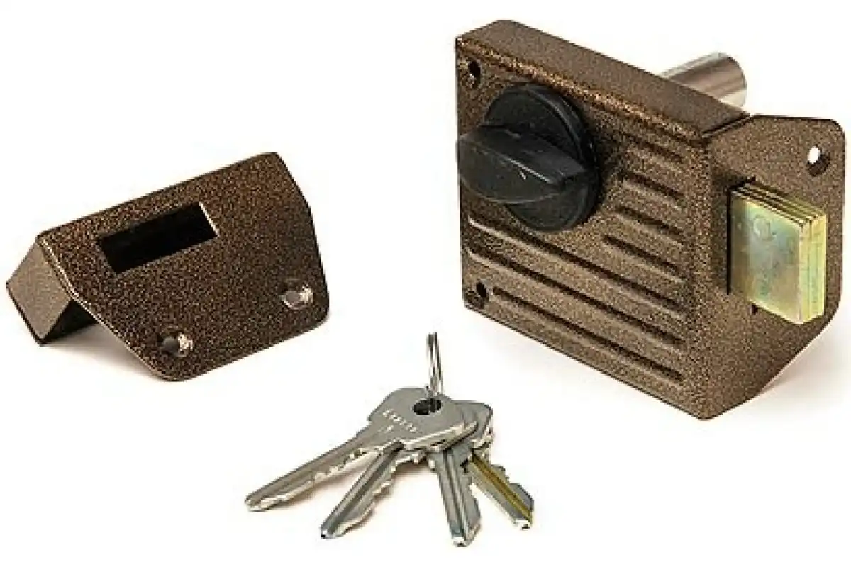 Замок накладной зенит зн1. 1, цвет медь. Накладной замок зенит зн-1-3-3. 1 (бронза). Замки накладные зенит зн 1-2.