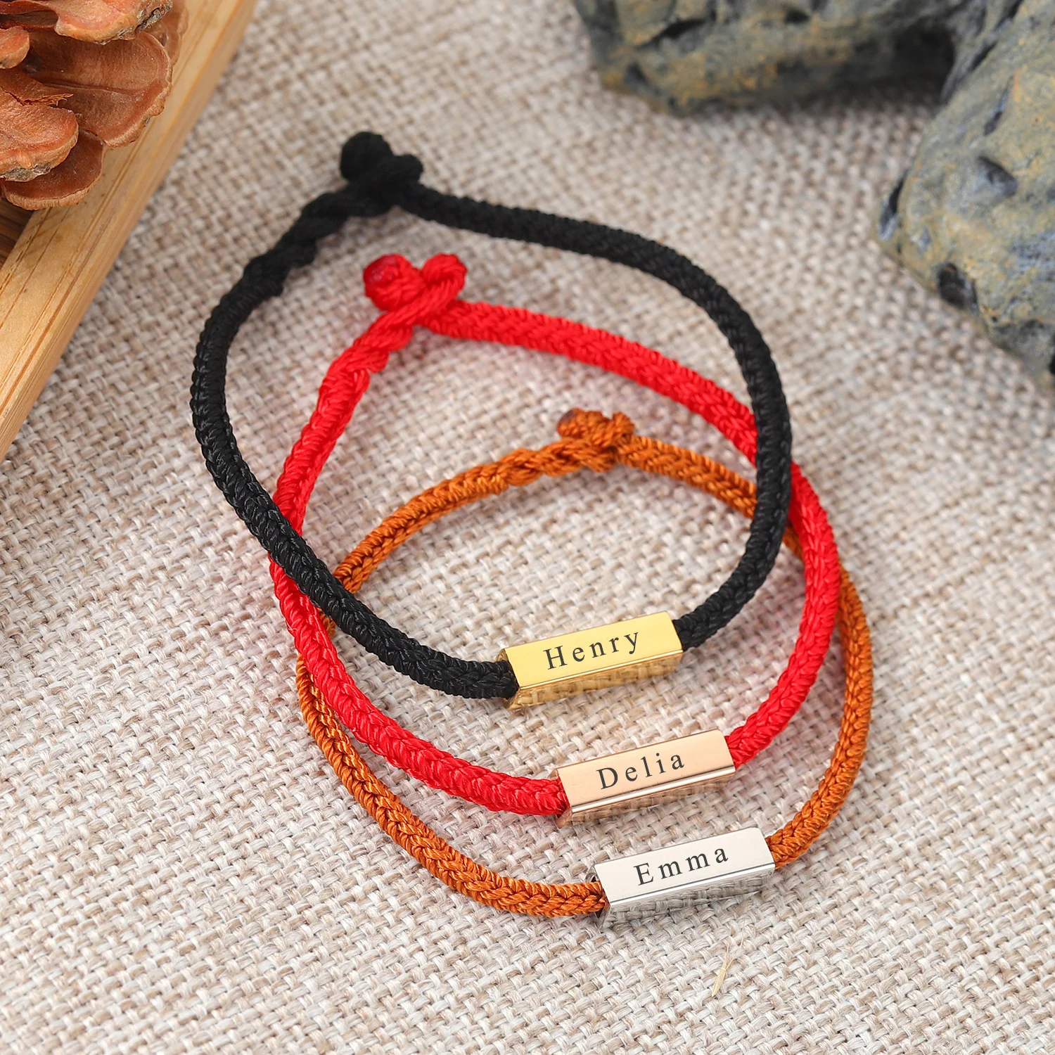 

Personalized Name Bracelet Couples Christamas Day Gift Handmade Custom Rope Engrave Letter Jewelry Birthday Gift For Women Men