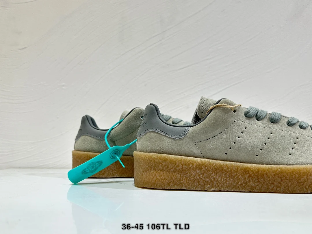 оптомВ наличии 24 часа доставкабольшой брендКроссовки