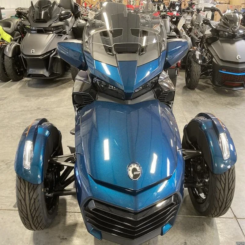 

Новейшие темные колеса 2023 Can-Am Spyder F3 Limited