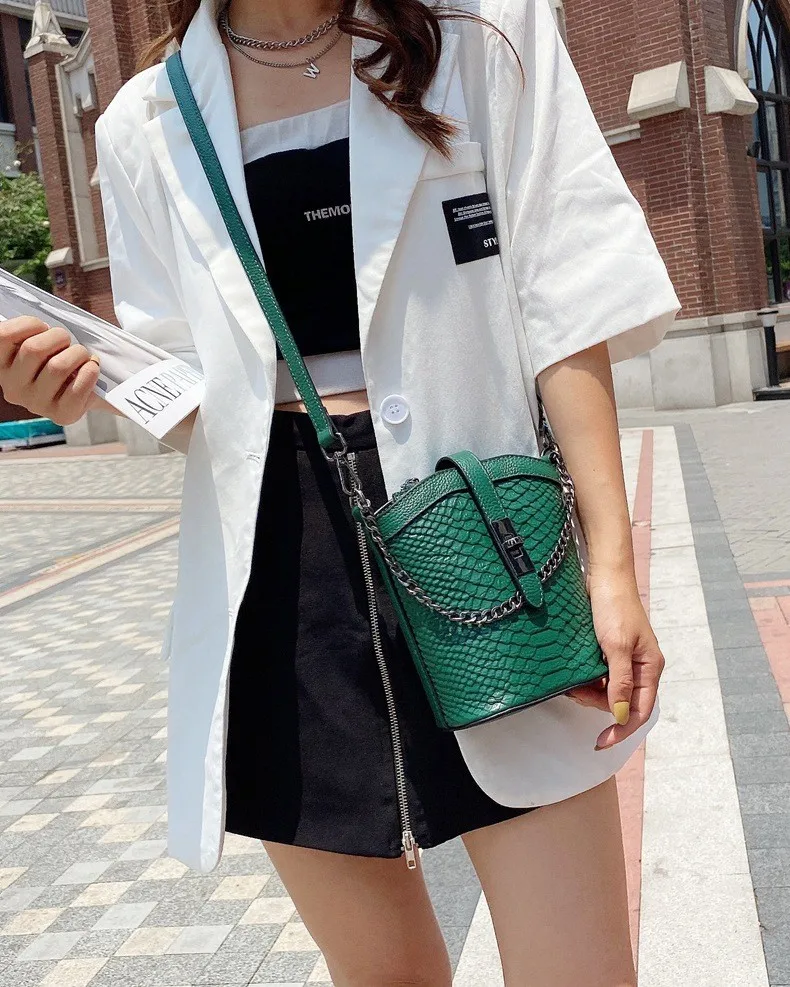 

Paparazzi trend womens shoulder bags Genuine Leather Crocodile pattern metal chains high capacity bag for girls ladies gifts