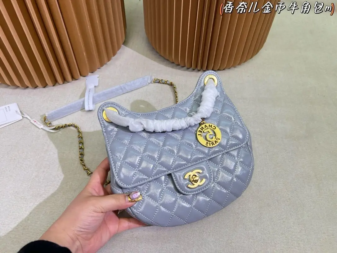 Кожаная В Стиле Шанель С Золотой Монетой Tmall Fairy Leather Через Плечо Для Старших