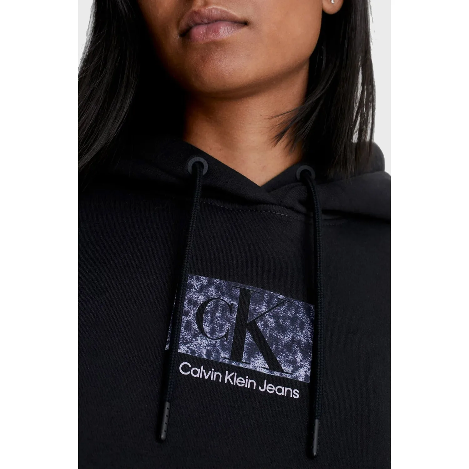 Рисунок 3 - Calvin Klein 100% хлопок с логотипом
