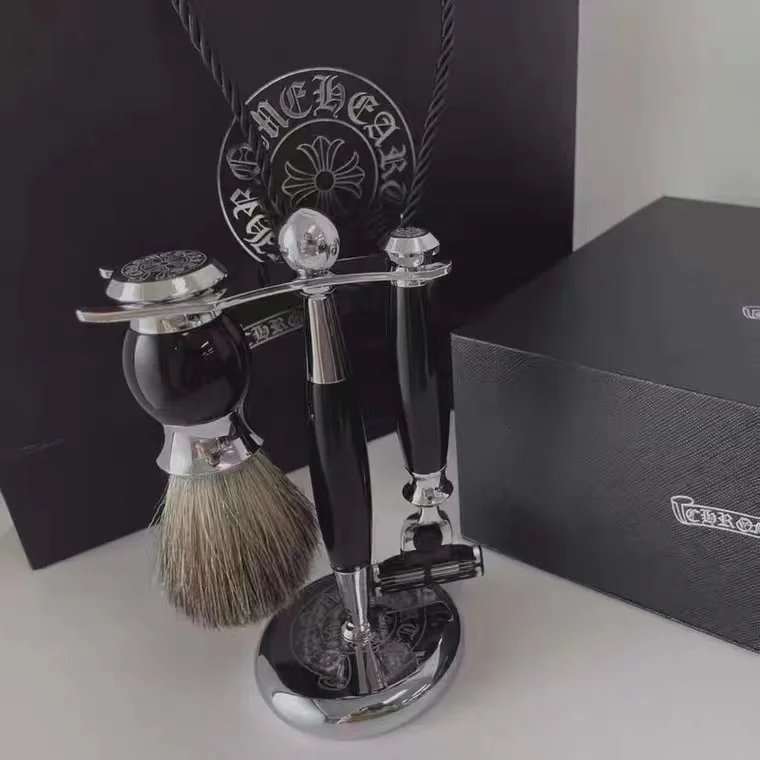 

Chrome%% Hear%tss Retro Vintage Manual Three Piece Razor Gift Box