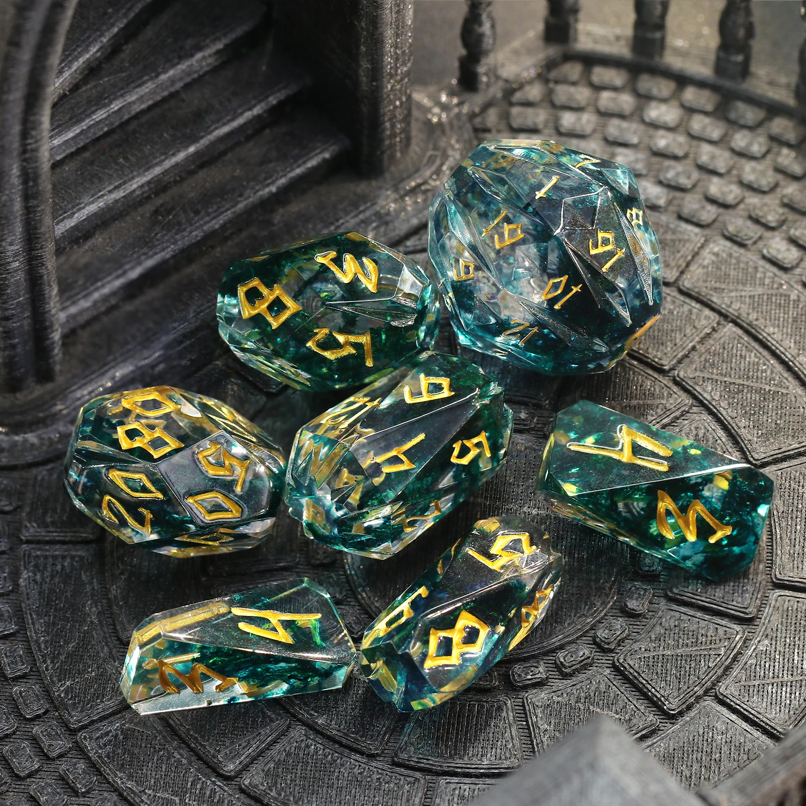 Набор кубиков из смолы Dungeons and Dragons DND Dice с коробкой многогранный набор D&ampD