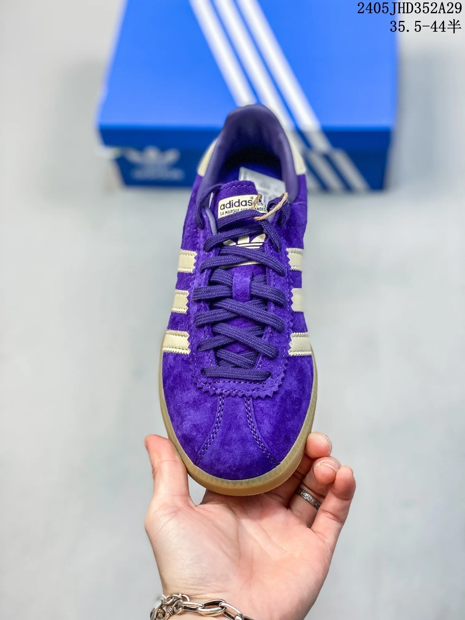 В стиле adidas сникерсы 1 копия 1:1