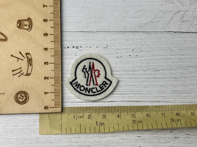 Elements decor for sewing clothes Moncler (lamp 4 cm 2