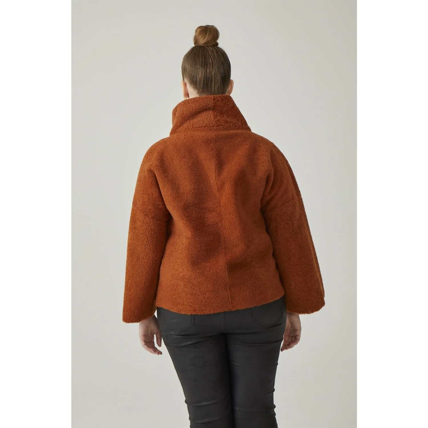 Рисунок 3 - Deriderim Оранжевое женское меховое