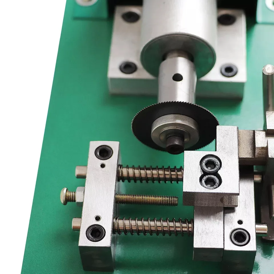 Многофункциональная высокоскоростная машина для резки серебряной меди металла