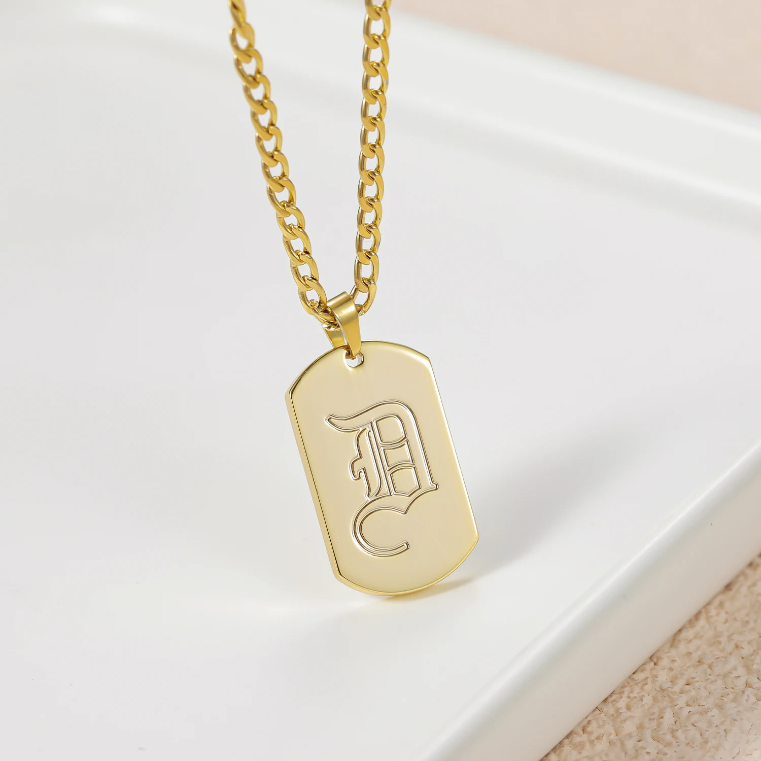 Ожерелье из нержавеющей стали в стиле ретро с английским алфавитом