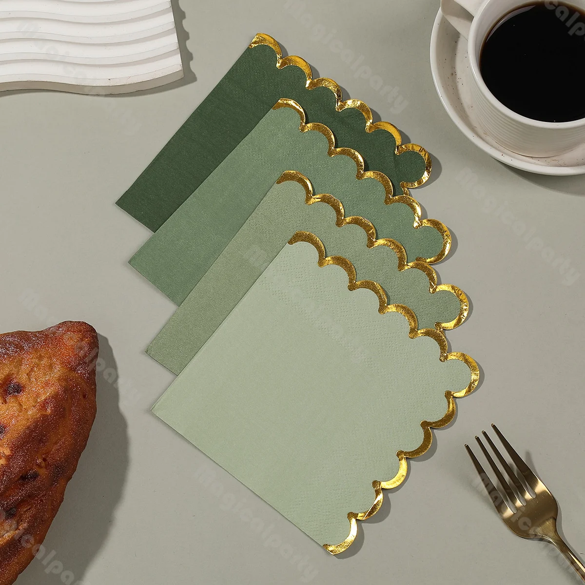 

Одноразовые салфетки 25x25 см с цветочным золотым краем, набор из 20 шт.