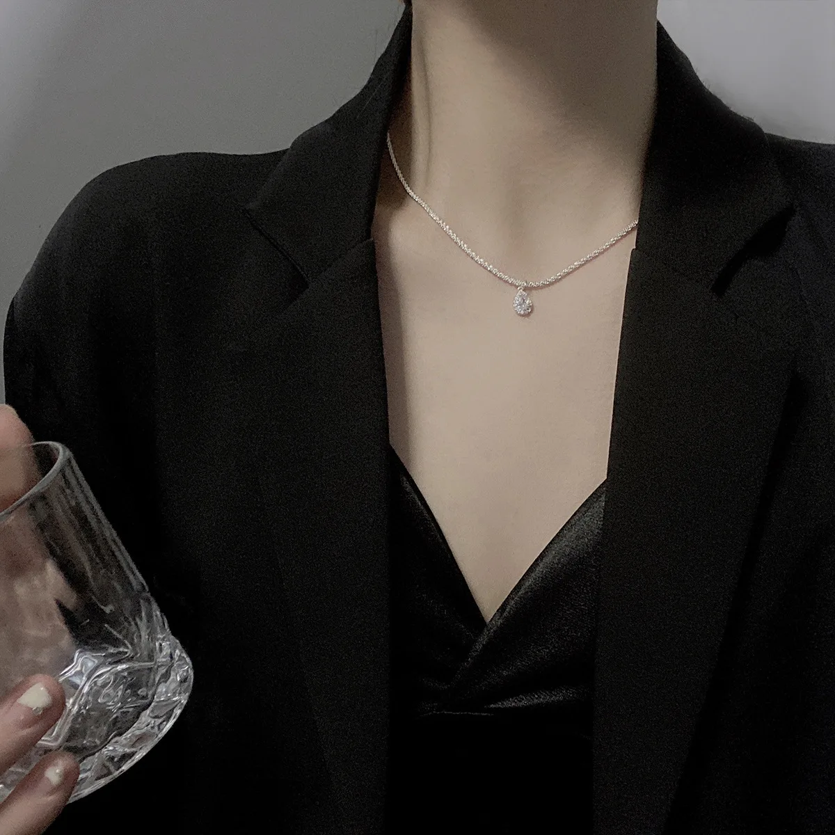 

So.fine Jewelry Hot Sale Shimmering Geometric Water drop Zircon Pendant, Minor Collarbone Chain Necklace Accessories