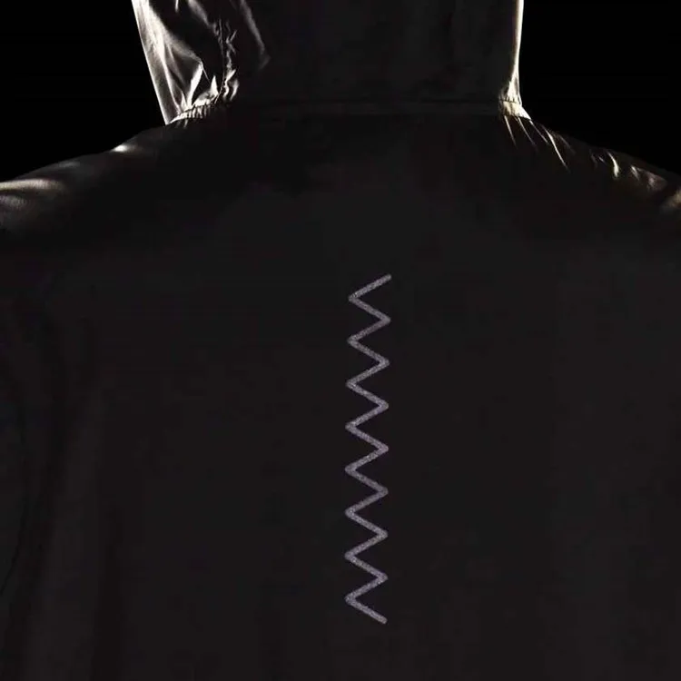 Рисунок 5 - Женская ветровка Adidas Thebe Magugu
