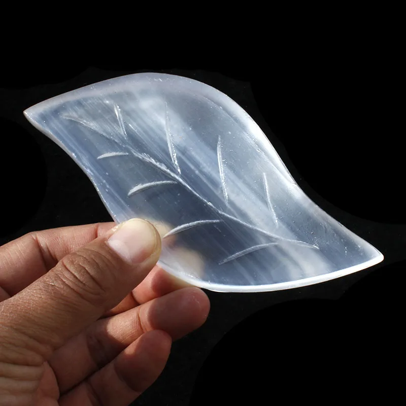 

1 Pcs Natural White Clear Selenite Leaf Shaped Bowl For Home Decoration