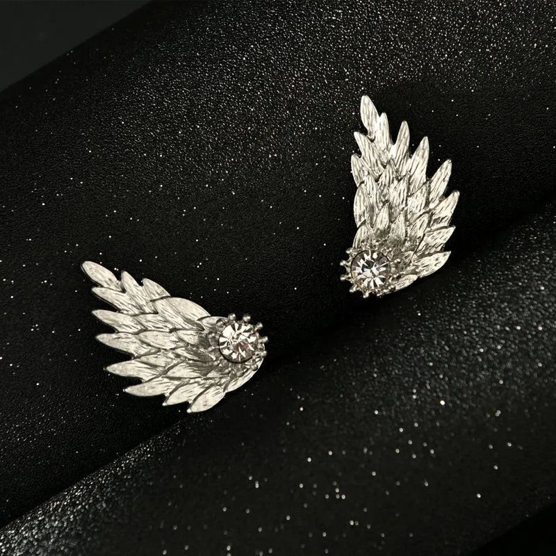 Новые серьги с крыльями для женщин модные золотого и серебряного цвета в стиле