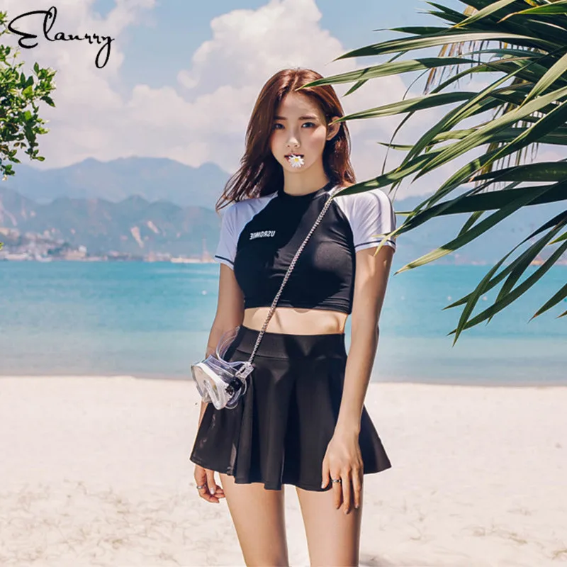 Женский спортивный купальный костюм 2 предмета мягкий короткий рукав для