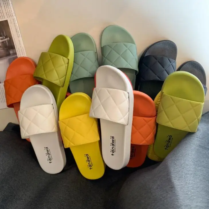 

2021 summer women new soft sole solid color beach indoor drag fashion women shoes outdoor versatile home slippers casual sandals