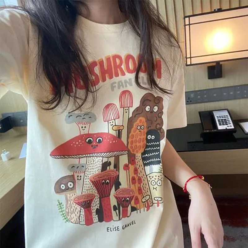 Dream The Mushroom Cute Women's T Shirt Harajuku Vintage 80s 90s Cotton Short Sleeve Kawaii Graphic Funny Tee Streetwear Clothes