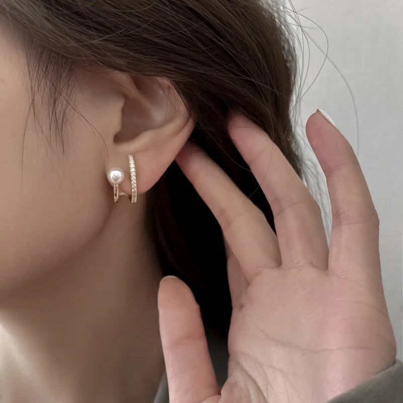 

2023 New Korean Trendy Golden Pearl Hoop Earrings For Women Cute Dainty Zirconia Hoops Party Casual Fashion Jewelry Wholesale