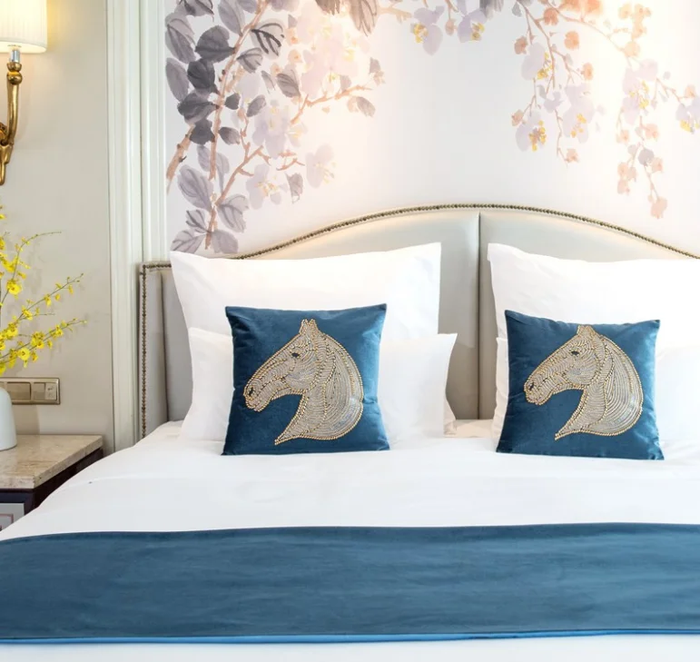 Роскошные 100% полиэстер кроватные бегунки Декор отеля с украшением в виде