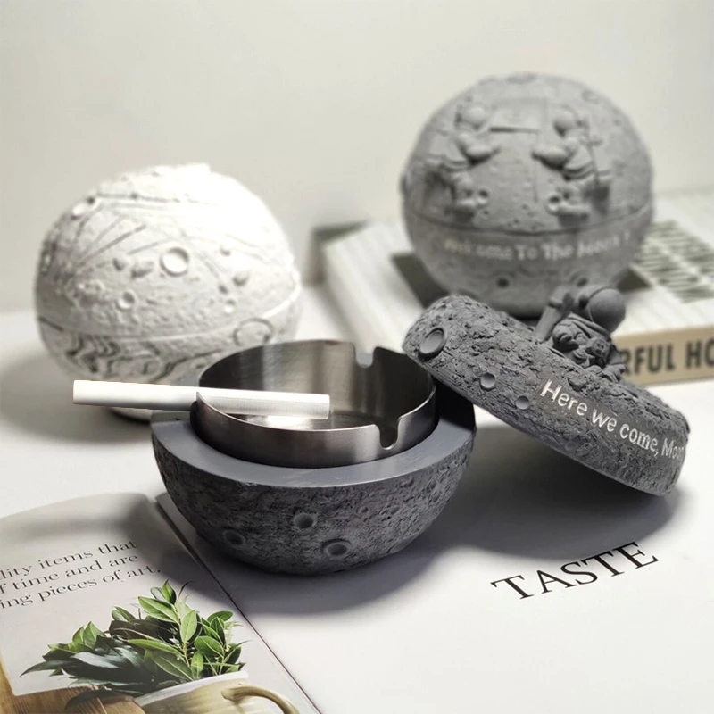 

Modern Cement Ashtray Nordic Creative Lovely Living Room Smokeless Astronaut Ashtray Home Moon Shaped Desktop Decorations