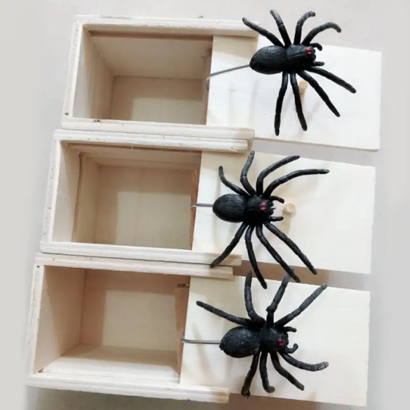 

Scare Box Spider Novelty Wooden Prank Spider Scare Box in Case Trick Play Practical Joke Horror Gag Toys Christmas Wood Gift