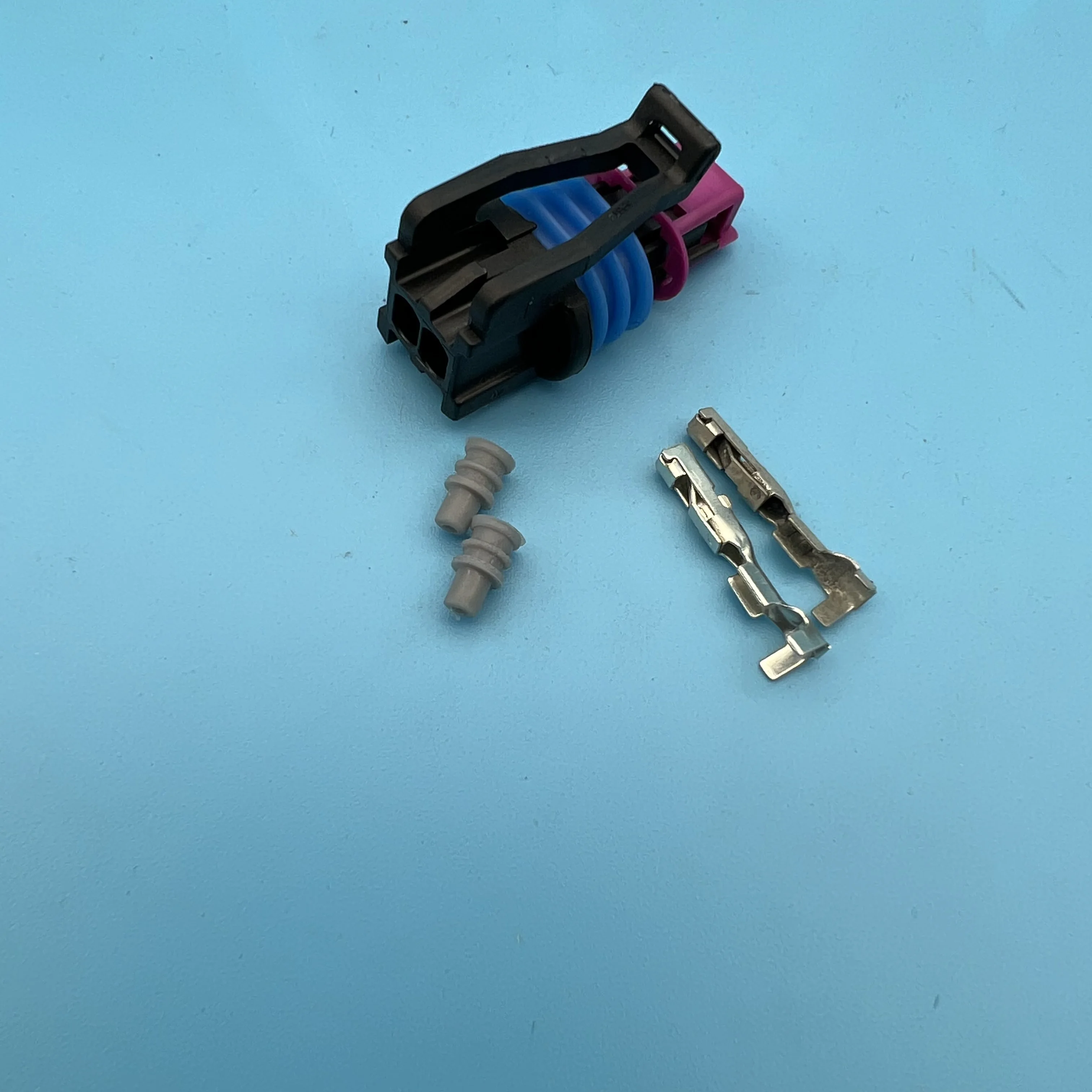 20 шт. 2 контакта женский водонепроницаемый автоматический разъем 15449028 |