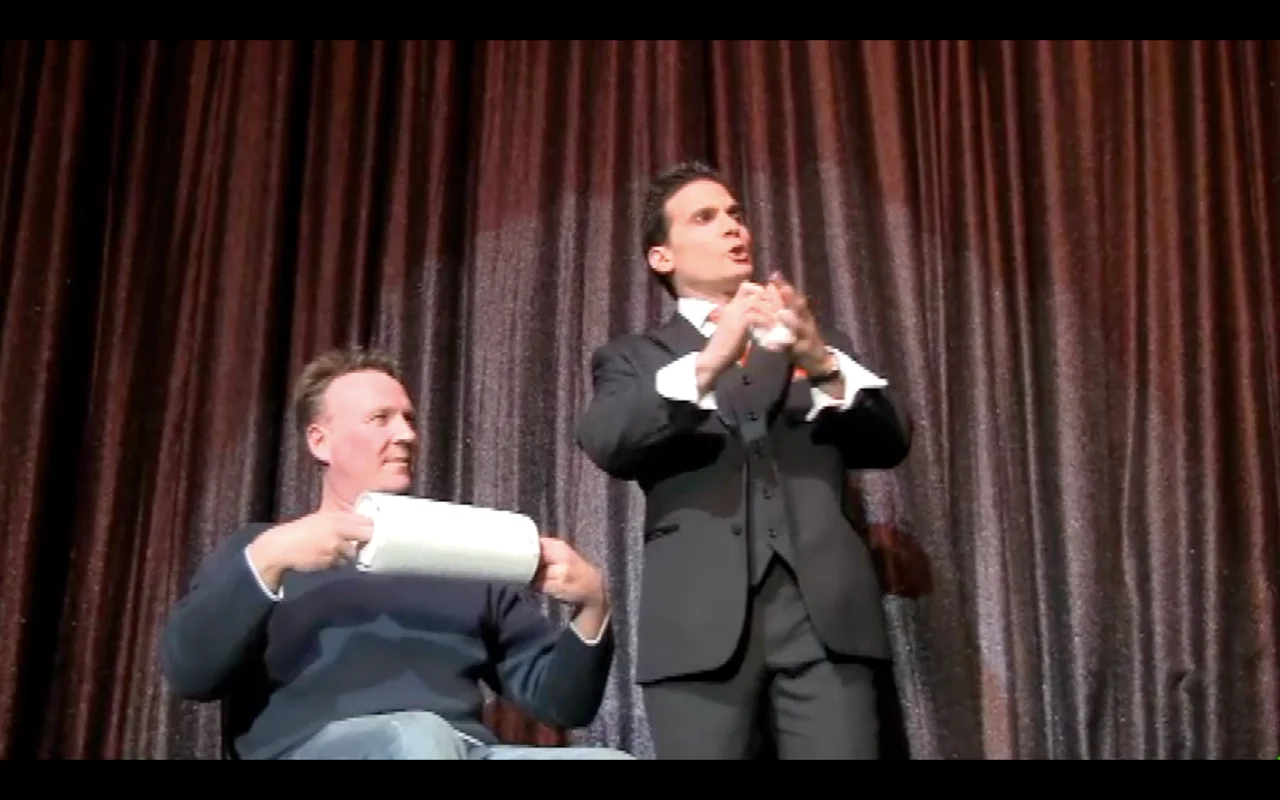 

Paper Balls Over The Head By Tony Clark,Magic Tricks