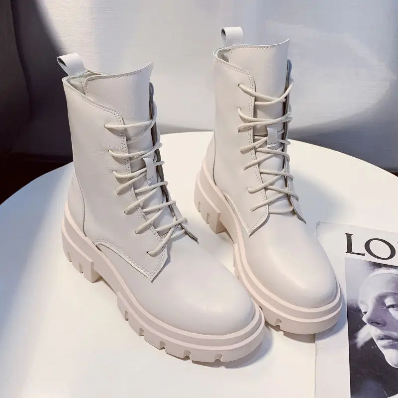 

Женские ботинки до середины икры, на шнуровке и молнии