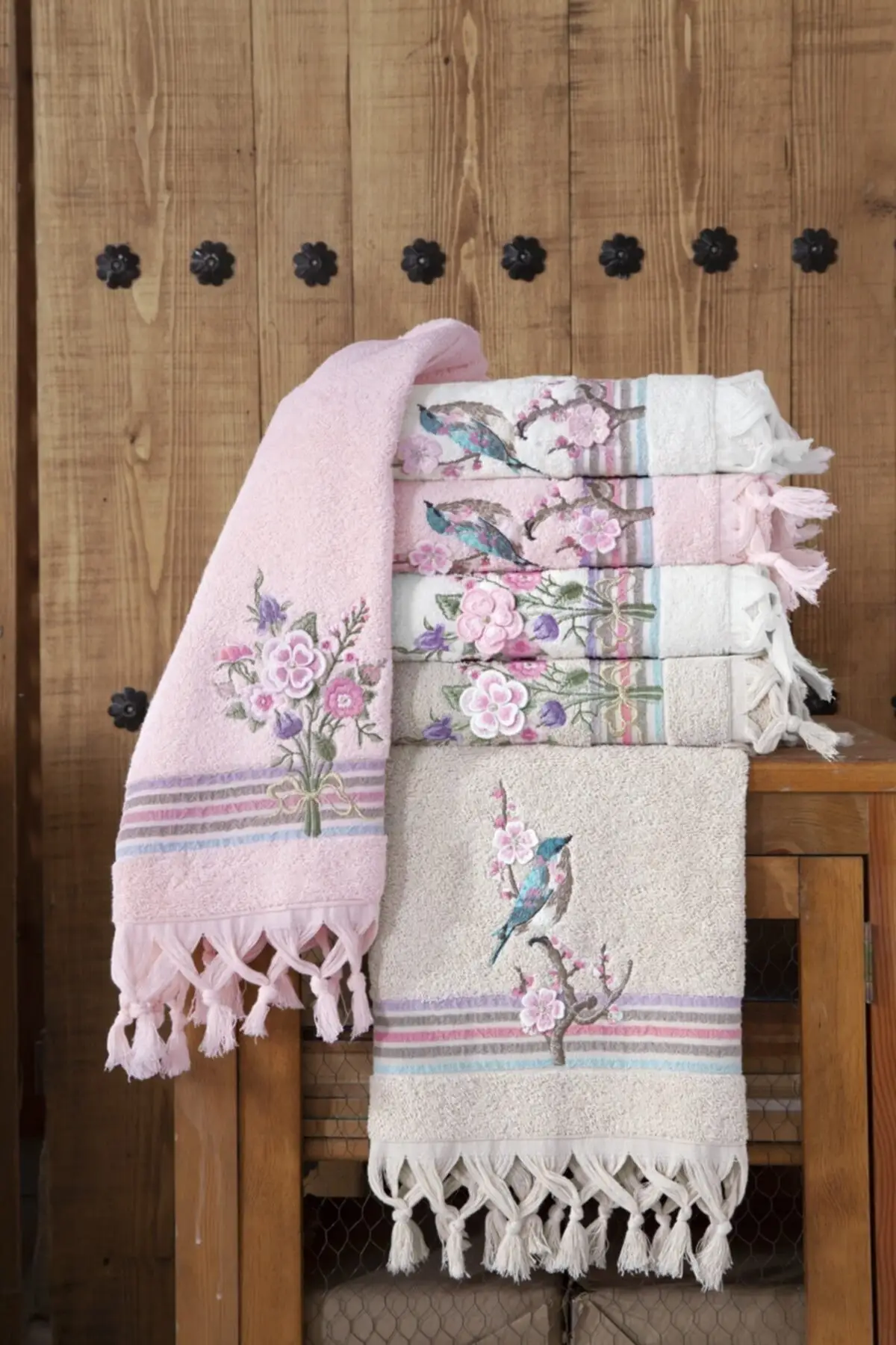 

Asuman 50x80 3d Embroideried 6'lı Package Hand-face Towel Hand Towel Cotton Multi-Beige