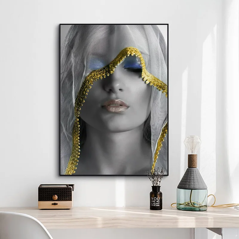 

Golden Makeup Women Canvas Paintings Posters and Print Nordic Style Wall Art Pictures Scandinavian Cuadros for Living Room Decor