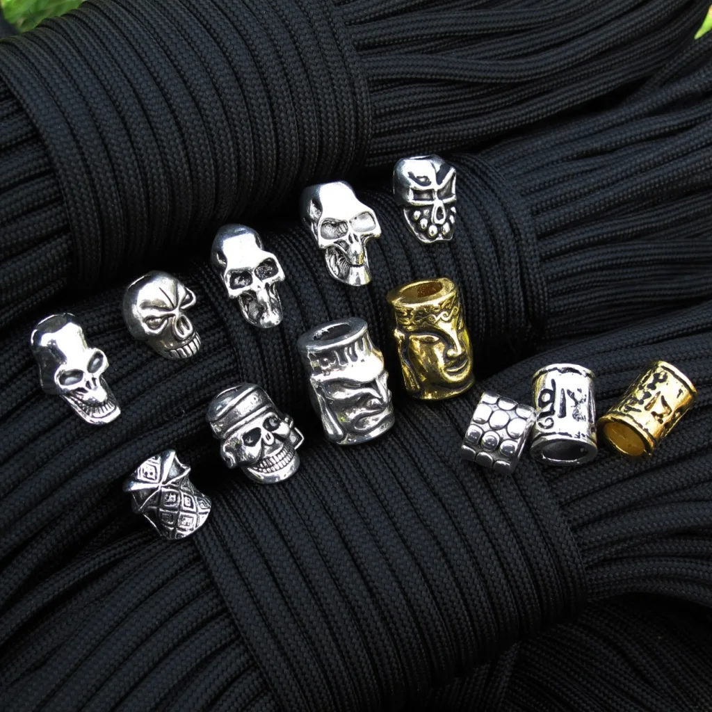 

EDCGEAR Hand Strap Skull Pendant Flashlight Pendant Parachute Cord Keychain Umbrella Rope Skull Pendant DIY 24pcs