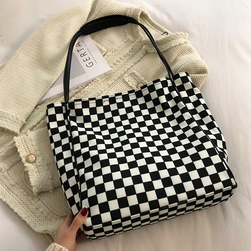 

Модная клетчатая дизайнерская сумка на плечо для женщин, мягкий холщовый вместительный кошелек в стиле ретро, Дамская дорожная сумочка-тоу...