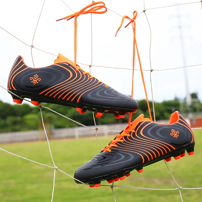 Новые низкие футбольные туфли классические мужские с длинными ногтями кроссовки