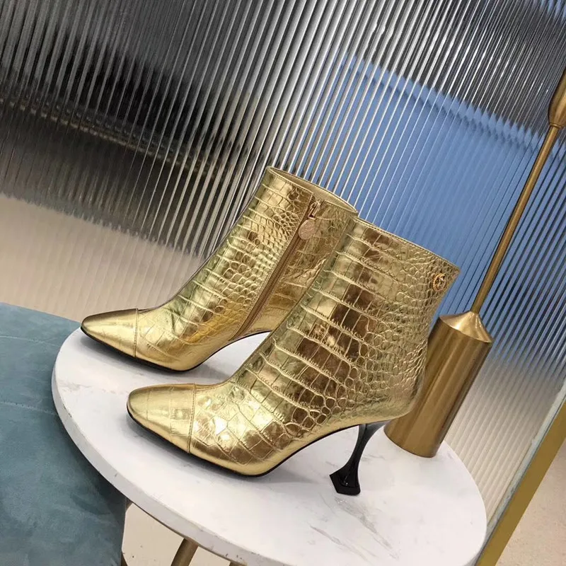 Женские ботильоны из натуральной кожи крокодила на молнии 2019 | Обувь
