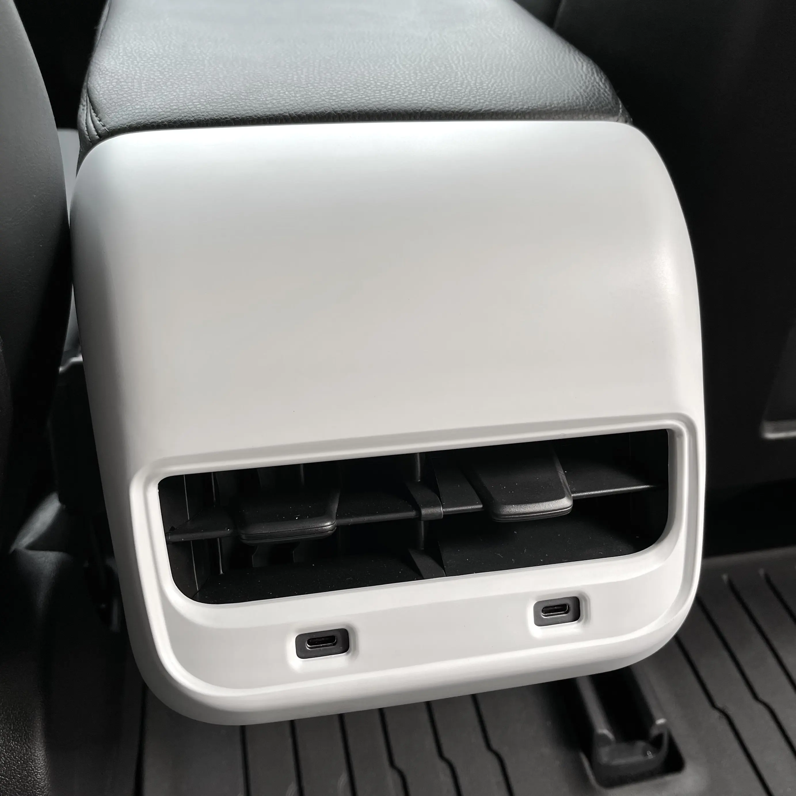 

Центральный подлокотник для Tesla Model 3 & Y, протектор для заднего сиденья AirCo, чехол для вентиляционного отверстия, матовый, черный, белый, углер...