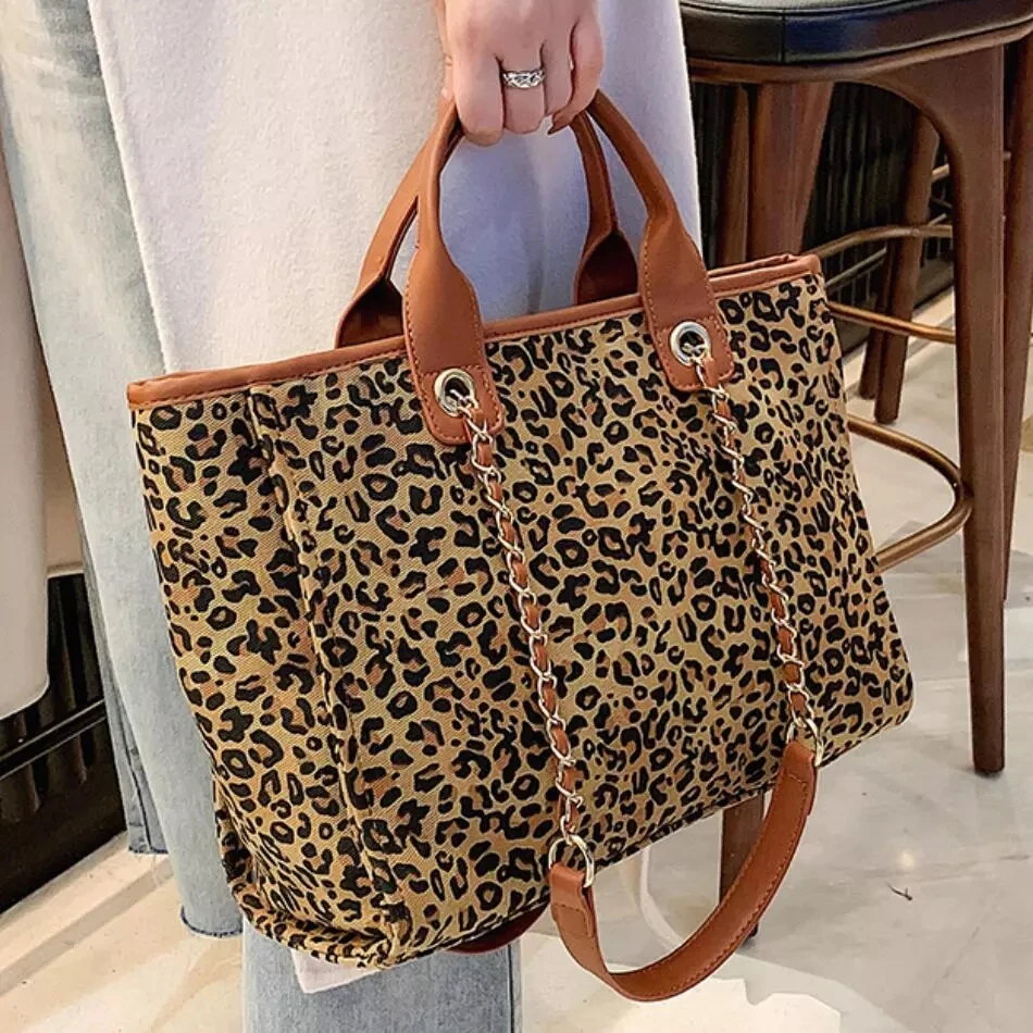 

Sexy Leopard Large Tote bag 2020 New High quality Canvas Women's Designer Handbag High capacity Chain Shoulder Messenger Bag