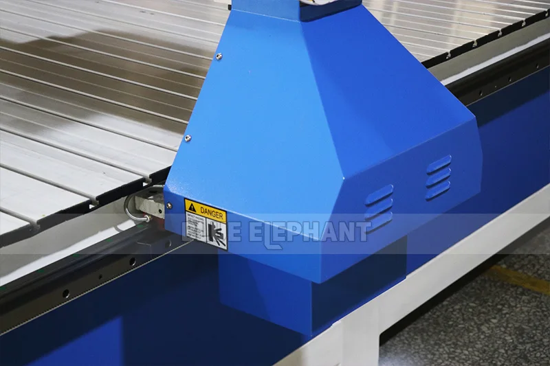 Фрезерный станок с ЧПУ 1325 3 оси кВт шпиндель водяного охлаждения CNC