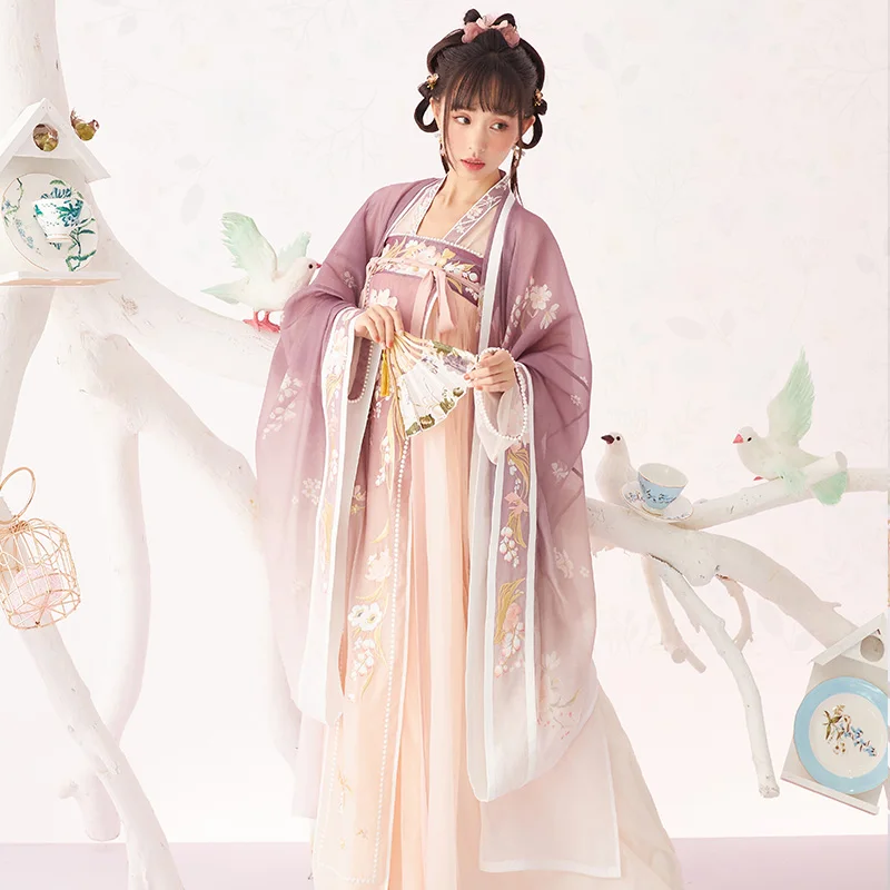 

Маленький кардамон [белый кардамон приготовленная вода] вышитая постепенная смена рубашка с большим рукавом вышитый халат Женское пальто