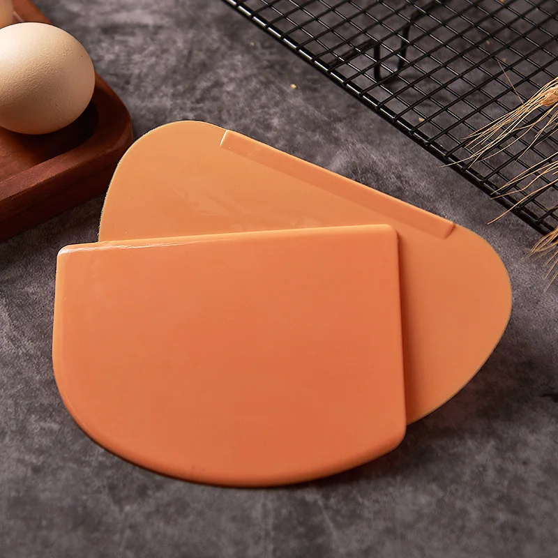

Flexible Bowl Scraper Curved Flat Edge Spatula Mixing Dough Cutter for Pizza Pastry Cake Decoration Icing Bread Baking Fondant