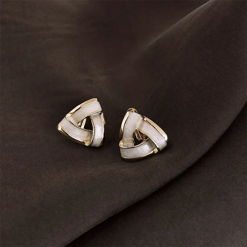 Модные элегантные серьги в виде треугольника и геометрического капельного масла
