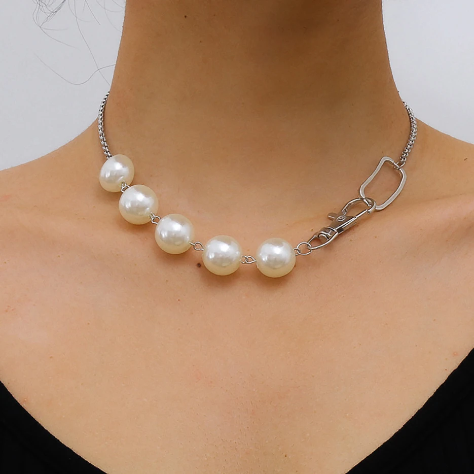

Gothic Baroque Pearl Choker Neckalce for Women Steampunk Lock Men's Necklace Lovers Statement Chains Jewelry