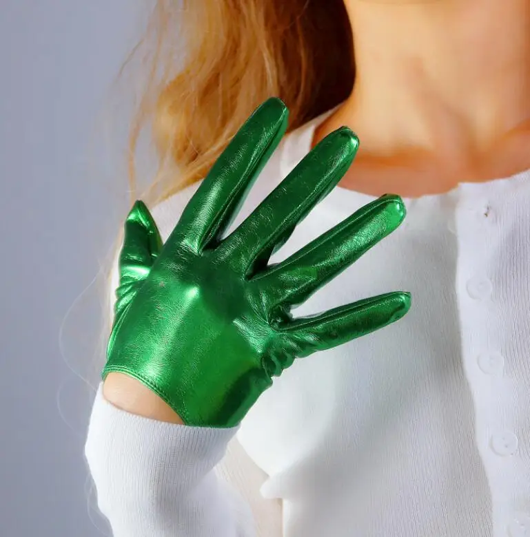 

Women's runway fashion shiny green patent leather glove lady's club performance formal party medium short glove 16cm R3046