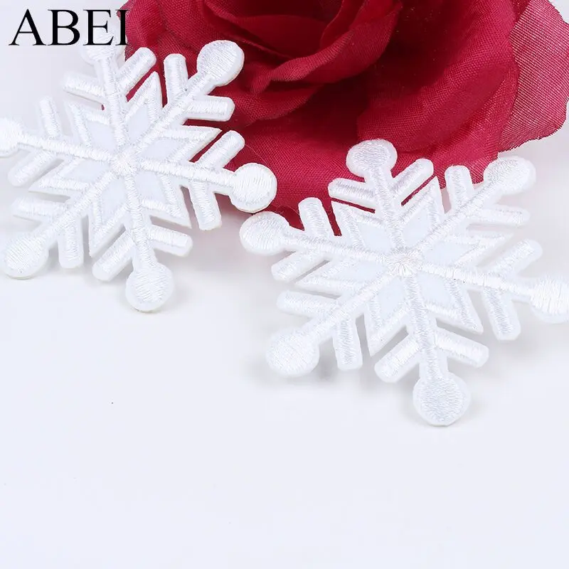 10 шт. зимние нашивки в виде снежинки утюга Рождественская вышитая аппликация