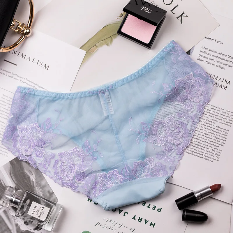 Трусики женские хлопковые с вышивкой и бантом заниженной талией | Женская одежда