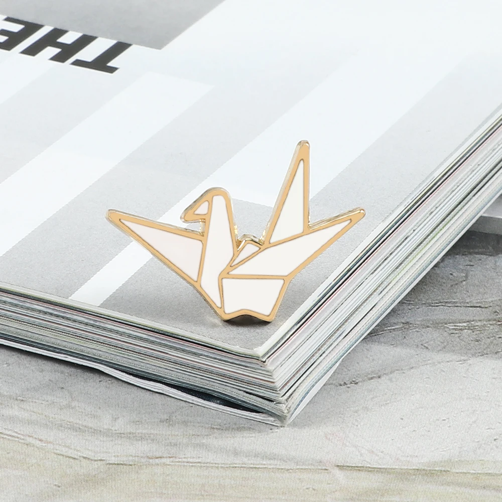 Белая красная эмалевая брошь Журавль из бумаги Милая оригами птицы мешочек для